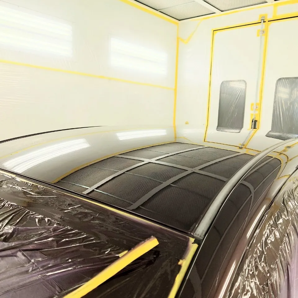 今日も鈑金工場フル稼働！！