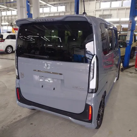 I様新車N‐BOX　カスタム納車前整備です🥰